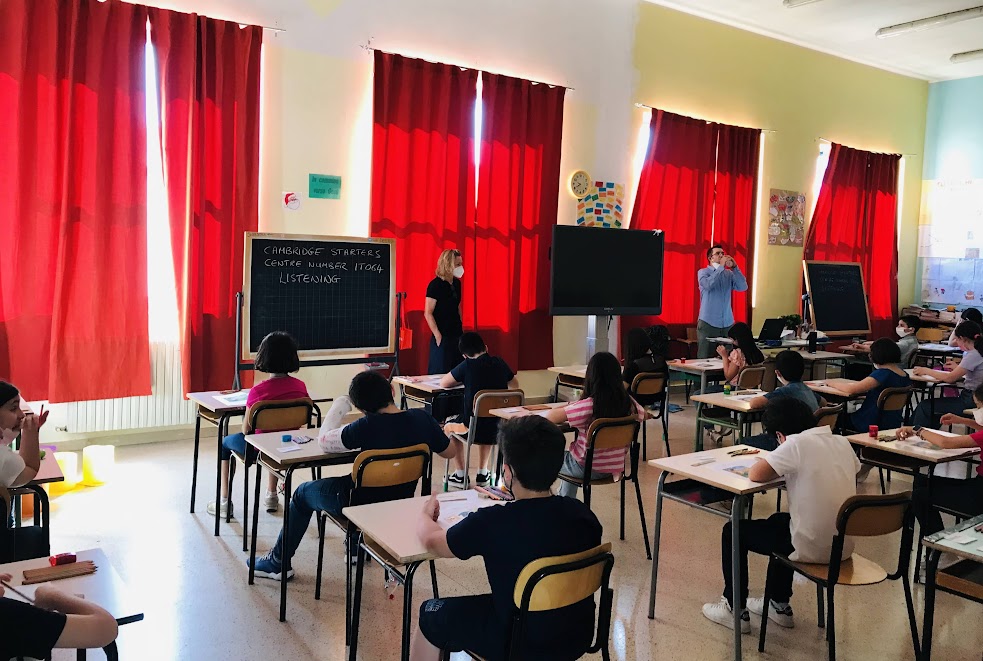 foto della classe con gli alunni